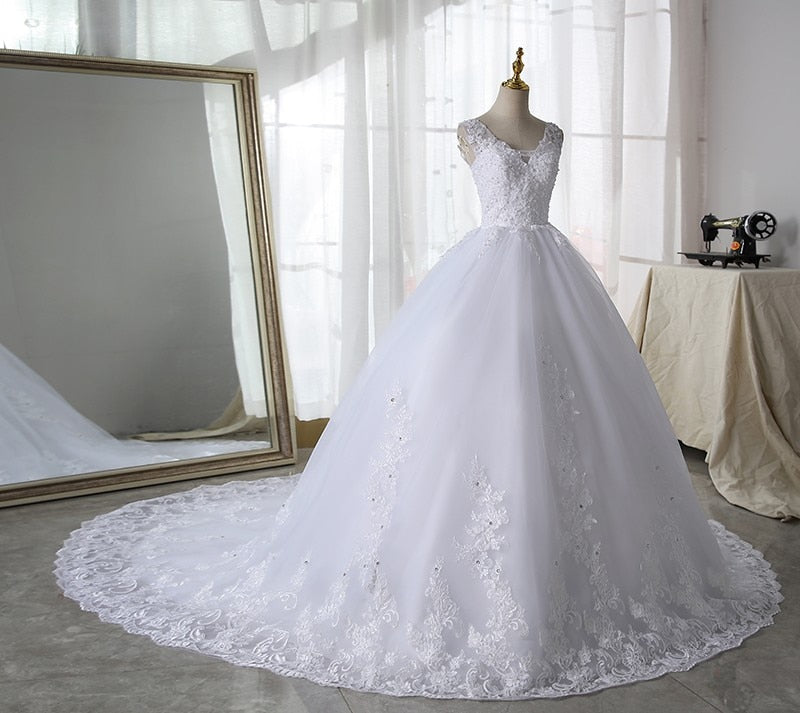Pure White V-neck Bridal Dress With Train