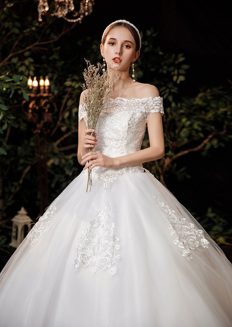 Lace Boat Neck Ball Gown Wedding Dresses Sweetheart Simple Princess Illusion Applique Bridal Gowns Casamento