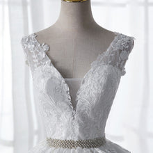 Load image into Gallery viewer, Lace Wedding Dress 2023 Classic V-neck Bridal Dress With Court Train
