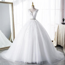 Load image into Gallery viewer, Lace Wedding Dress 2023 Classic V-neck Bridal Dress With Court Train
