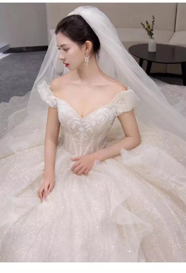 Boat Neck Wedding Dress Luxury Lace Embroidery Bridal Ball Gown Classic Off The Shoulder