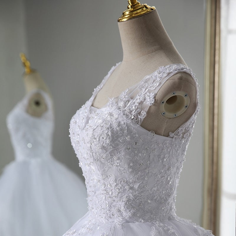 Pure White V-neck Bridal Dress With Train
