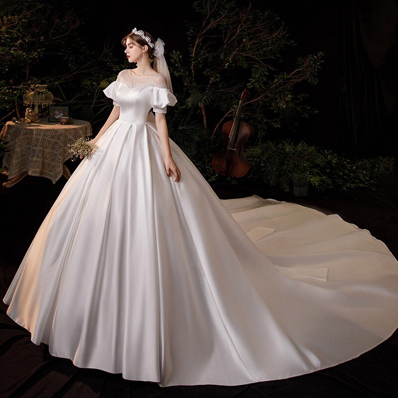 Luxury Bridal Dress With Train Princess Vintage Ball Gown Customize
