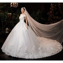 Load image into Gallery viewer, 2023 Lace Boat Neck Ball Gown Wedding Dresses Sweetheart Simple Princess Illusion Applique Bridal Gowns Casamento
