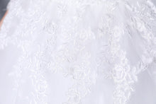 Load image into Gallery viewer, Sexy See Through Wedding Dress Luxury Long Sleeve Wedding Gown 2020 Lace Beaded Mariage Bridal Gowns Vestido De Noiva
