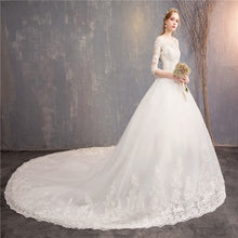 Load image into Gallery viewer, Grande Taille 2023 New The Half Sleeve Ball Gown Luxury Lace Embroidery Wedding Dress
