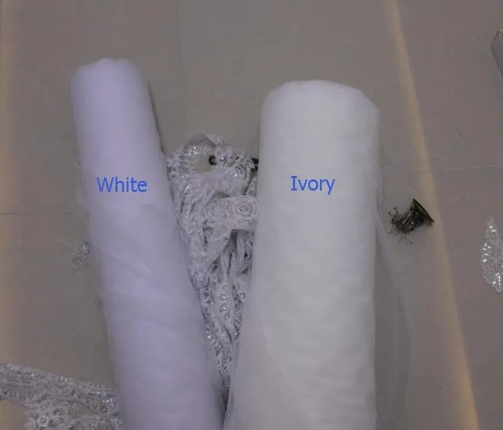 New Arrivals O-Neck Half Sleeve Beading Appliques Lace Gorgeous Ball Gown With Chapel Train