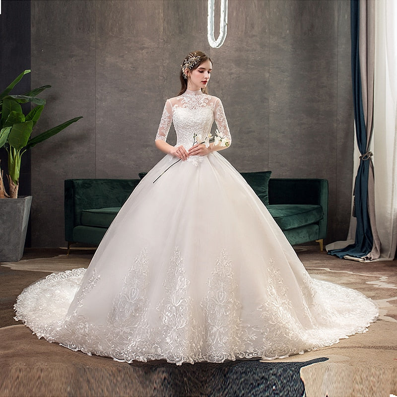Lace Embroidery Wedding Dress With Big Train 2023 High Neck Half Sleeve Wedding Gown Vintage Bridal Gown
