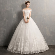 Load image into Gallery viewer, 2023 Lace Boat Neck Ball Gown Wedding Dresses Sweetheart Simple Princess Illusion Applique Bridal Gowns Casamento
