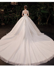 Load image into Gallery viewer, Luxury Handmade Custom Made Wedding Dress With Sweep Train Sexy V Neck Bridal Ball Gown Lace Beading Short Sleeve Dress
