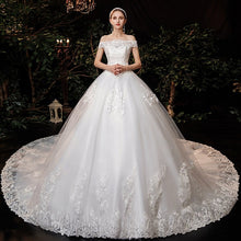 Load image into Gallery viewer, 2023 Lace Boat Neck Ball Gown Wedding Dresses Sweetheart Simple Princess Illusion Applique Bridal Gowns Casamento
