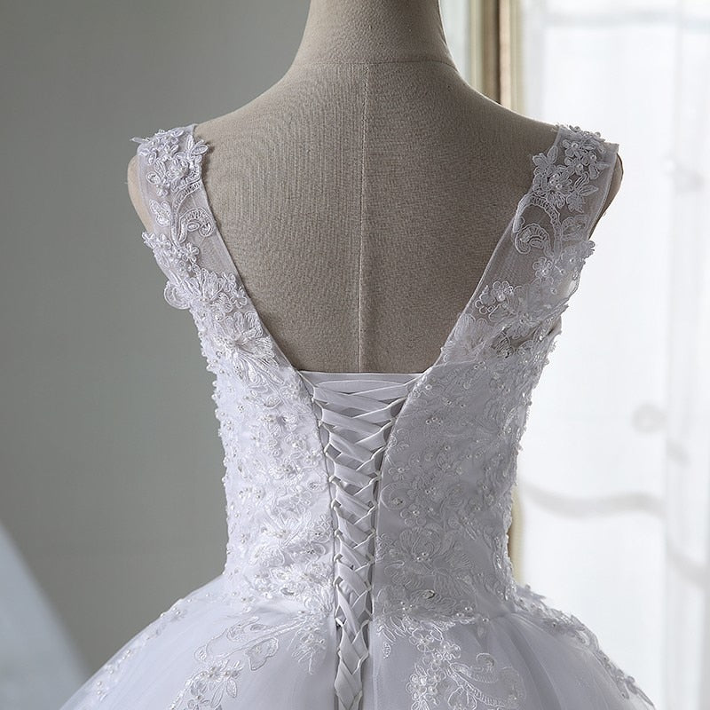 Pure White V-neck Bridal Dress With Train
