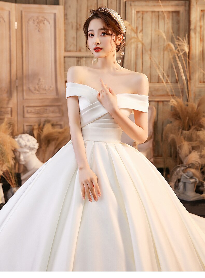 Strapless Sweetheart Simple Ball Gown Bride Dress