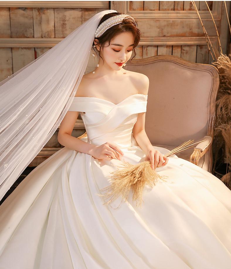 Strapless Sweetheart Simple Ball Gown Bride Dress