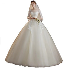 Load image into Gallery viewer, Classic O Neck Wedding Dress Beautiful Lace Princess Ball Gown Slim Half Sleeve Bridal Dress
