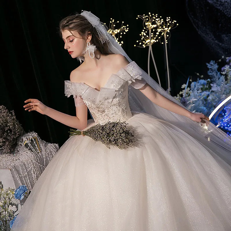 Lace Appliques Sweet Elegant Off Shoulder Sequined Bride Princess Gowns