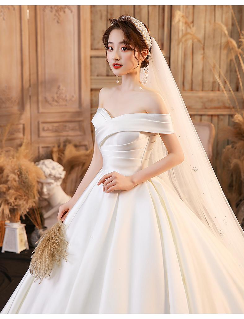 Strapless Sweetheart Simple Ball Gown Bride Dress