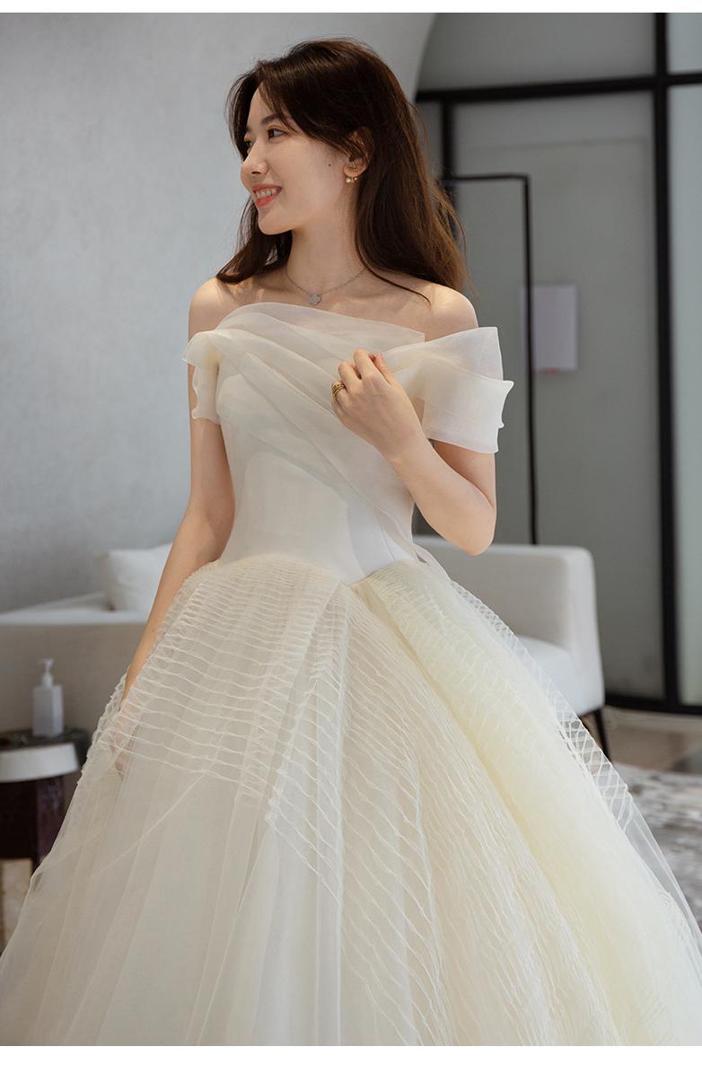 Simple Off The Shoulder Light Ball Gown Tulle Wedding Dress