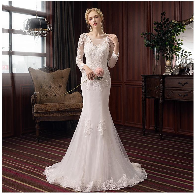 Long Sleeve Mermaid Wedding Dress Simple Lace Applique O-neck