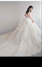 Load image into Gallery viewer, Handmade Luxury Shining Sequins Princess Ball Gown With Sweep Train Vintage

