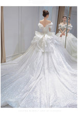 Load image into Gallery viewer, Luxury Wedding Dress Off The Shoulder Bridal Dress Lace Applique Pregnant Women Vestido De Noiva Plus Size Custom Made
