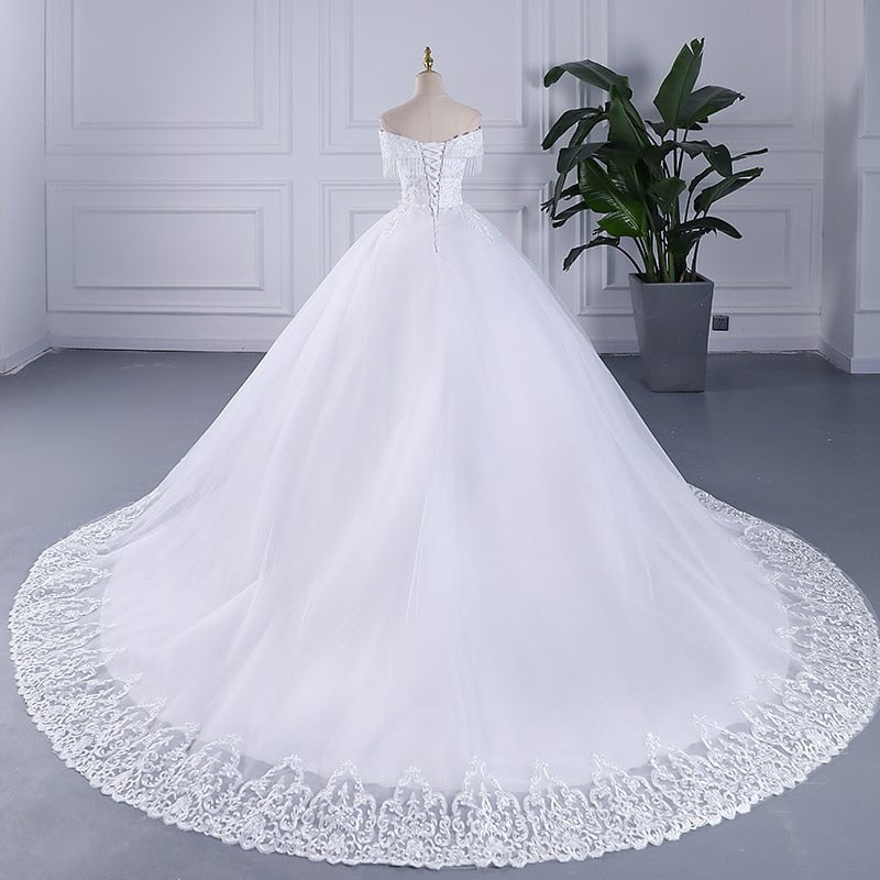 Luxury Crystal Beaded Wedding Dresses New Plus Size White Cap Sleeve Wedding Gown Pretty Lace On Neck Africa Style Wedding Dress