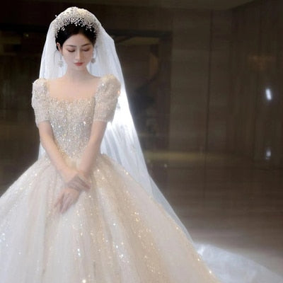 Short Sleeve Beading Wedding Dress Big Train Bride Dresses Tuller Ball Gown