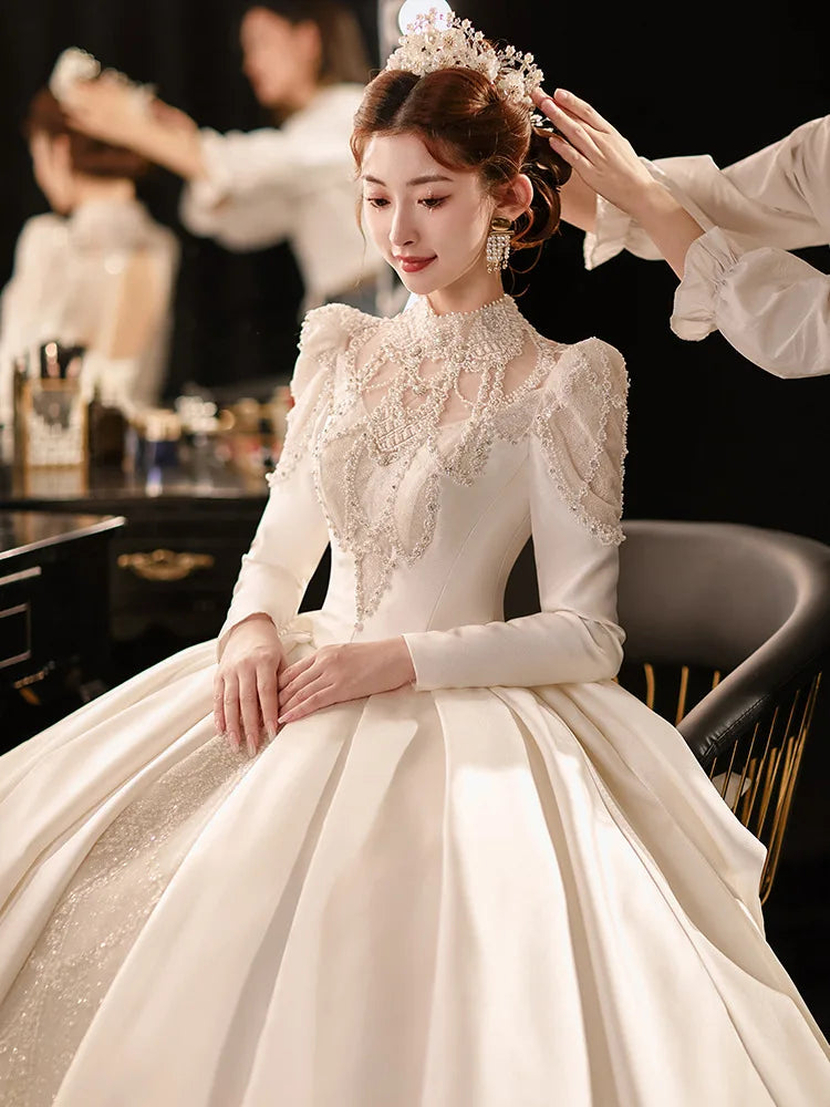 Exquisite Vintage Wedding Dress Long Sleeve Lace Up Floor-length Beading Bridal Gown