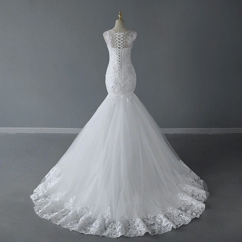 Classic O Neck Mermaid Wedding Dress With Small Train