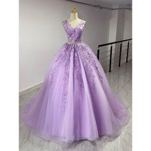 Load image into Gallery viewer, Lace Wedding Dress 2023 Classic V-neck Bridal Dress With Court Train
