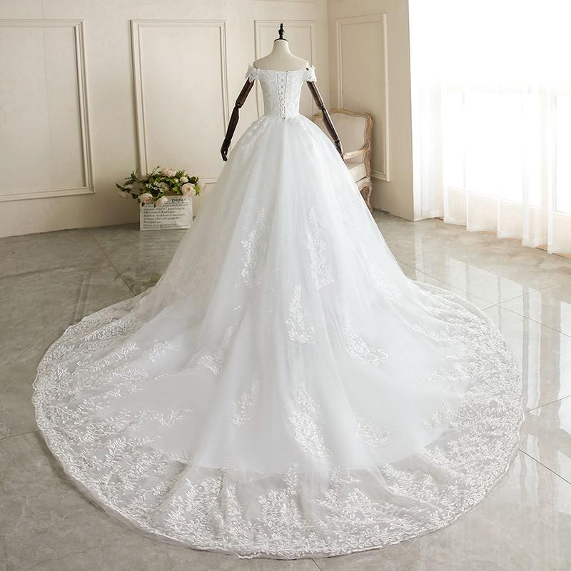 Boat Neck Lace 1m Train Lace Up Bridal Ball Gown