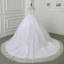 Load image into Gallery viewer, Luxury Applique Wedding Dress Off The Shoulder Lace Bridal Gown With Train Ball Gown
