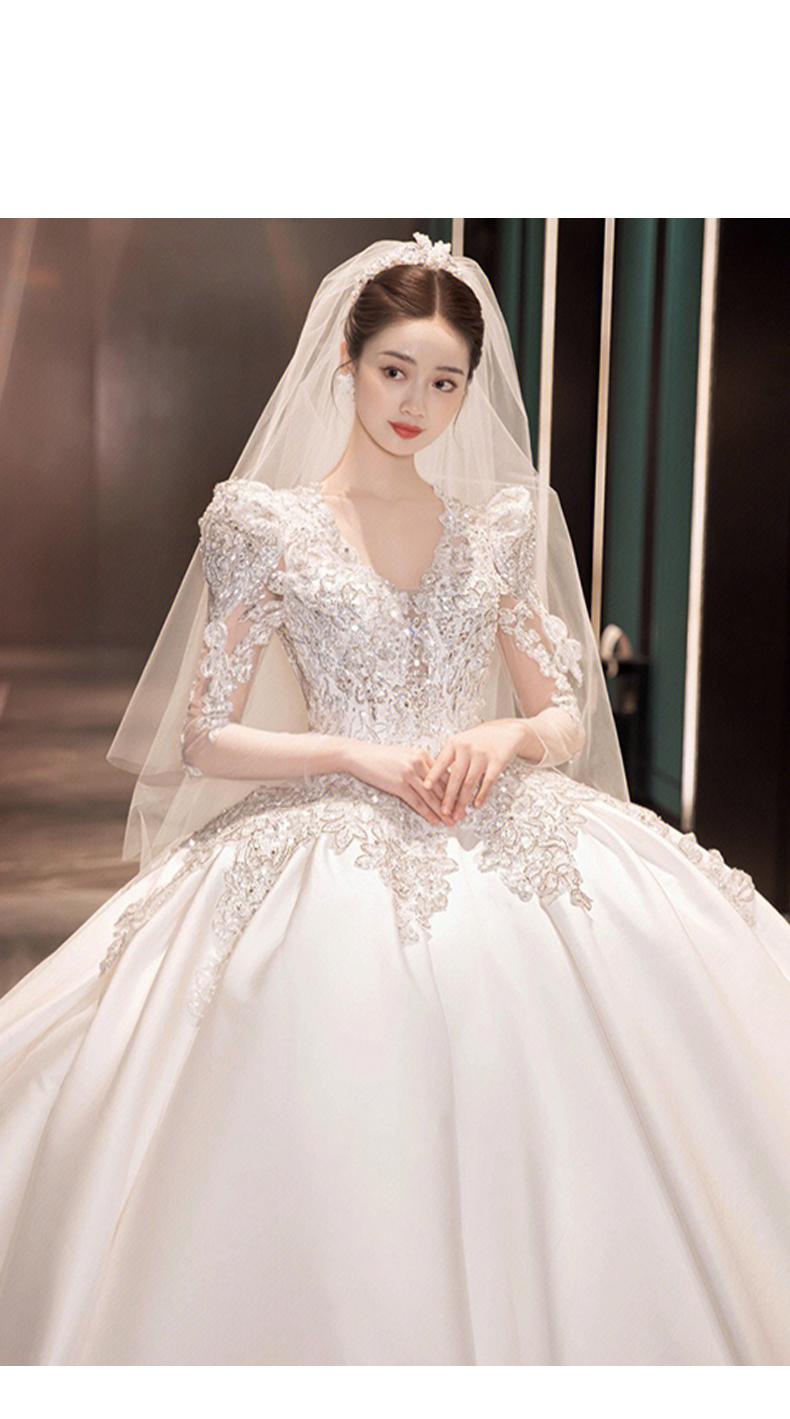 Sexy Backless Wedding Dresses Long Sleeve Satin V-neck Ball Gown