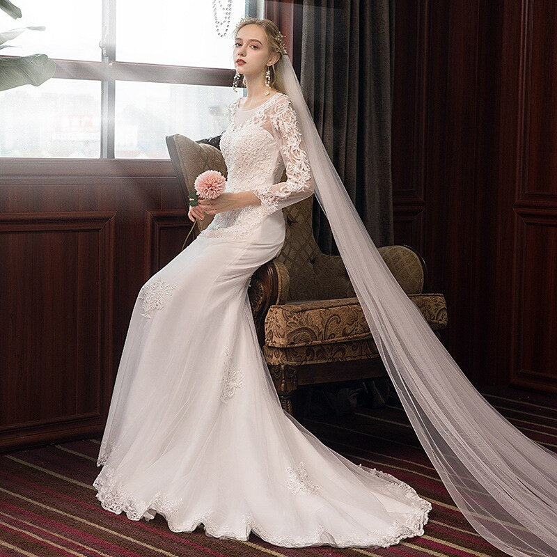 Long Sleeve Mermaid Wedding Dress Simple Lace Applique O-neck