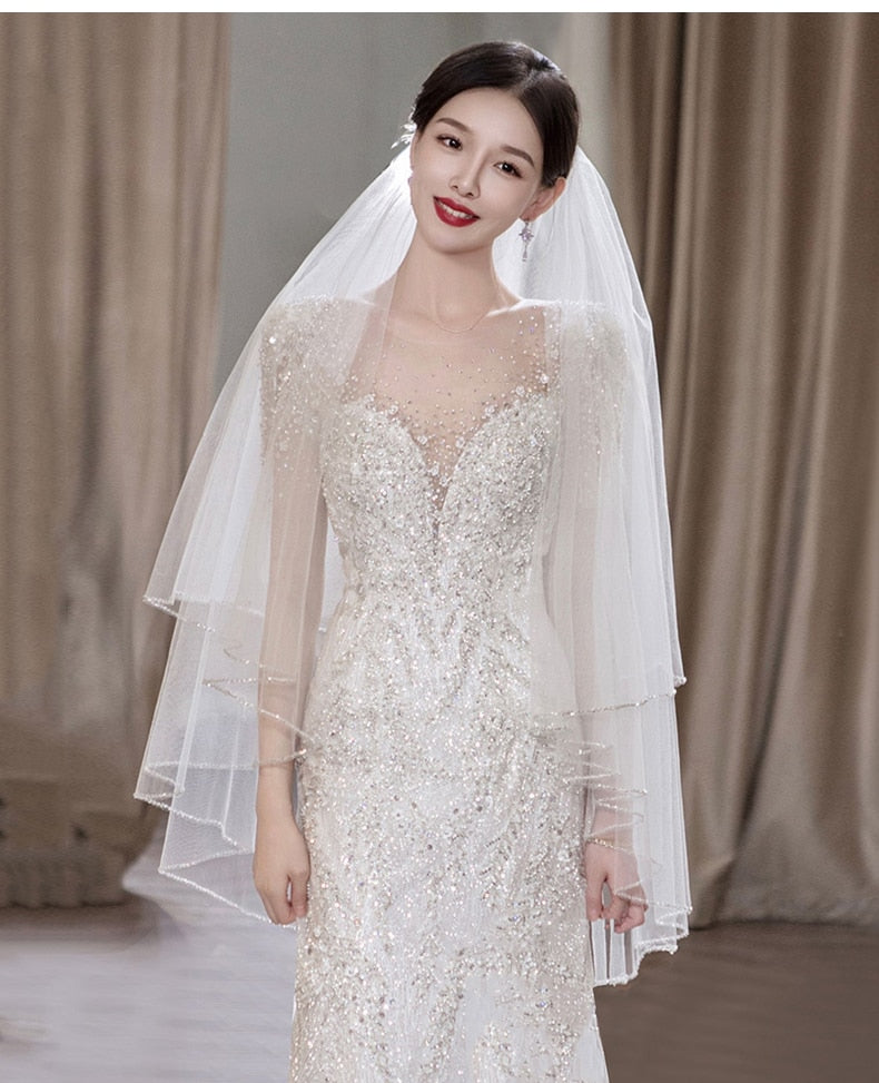 Short Sleeve Luxury Beading Lace Bridal Dress Court Train Shinny