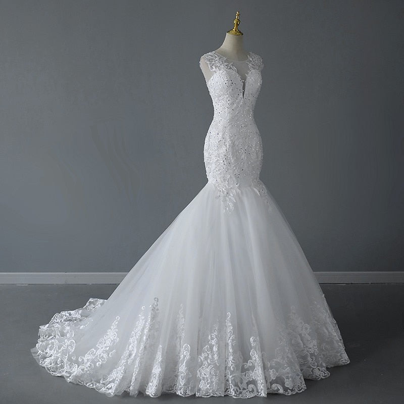 Classic O Neck Mermaid Wedding Dress With Small Train