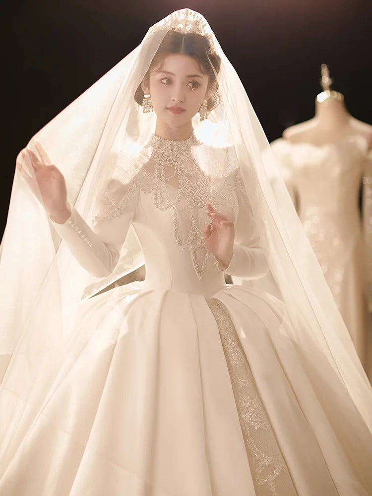 Exquisite Vintage Wedding Dress Long Sleeve Lace Up Floor-length Beading Bridal Gown
