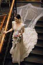 Load image into Gallery viewer, Short Sleeve Luxury Beading Lace Bridal Dress Court Train Shinny
