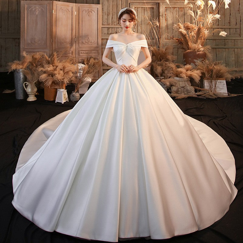 Luxury Satin Wedding Dress With Court Train Elegant Boat Neck Princess Wedding Gown