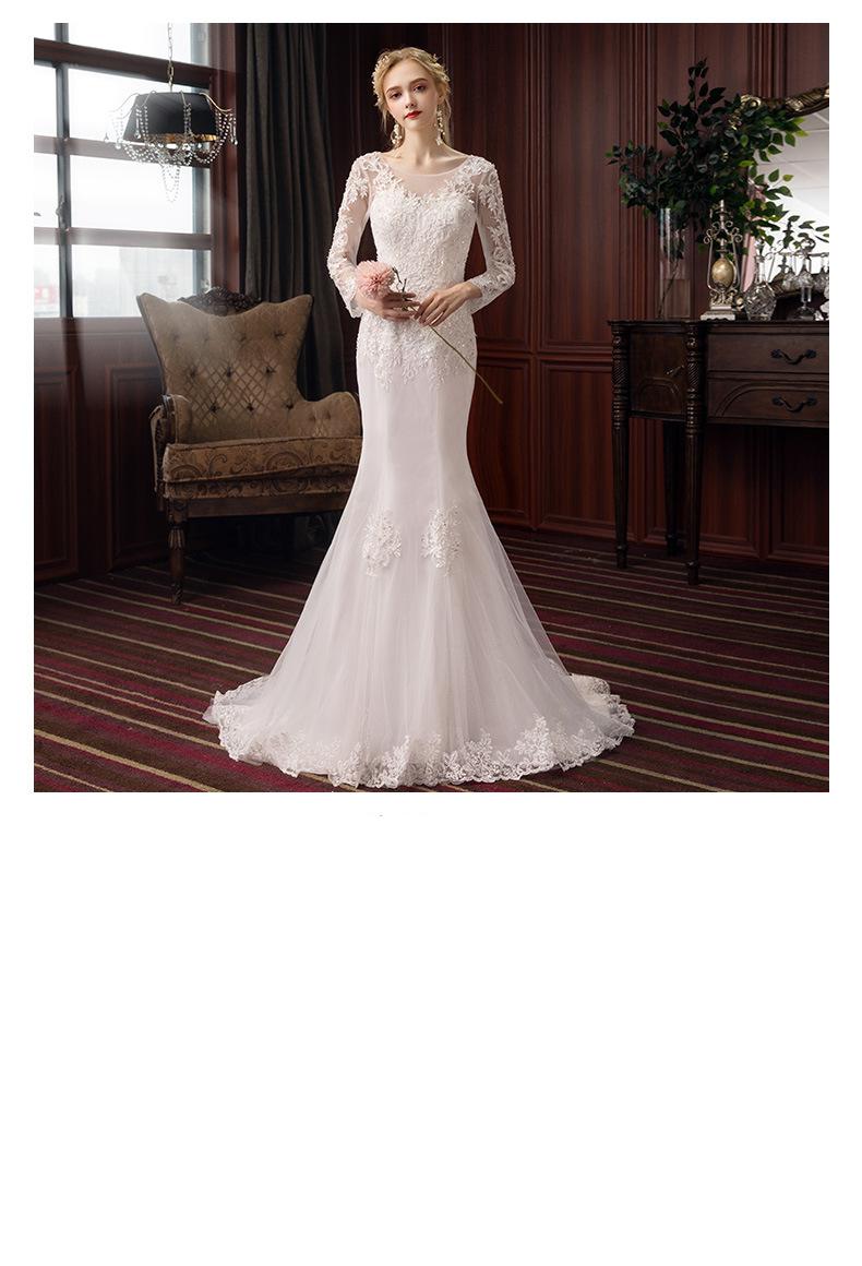 Long Sleeve Mermaid Wedding Dress Simple Lace Applique O-neck