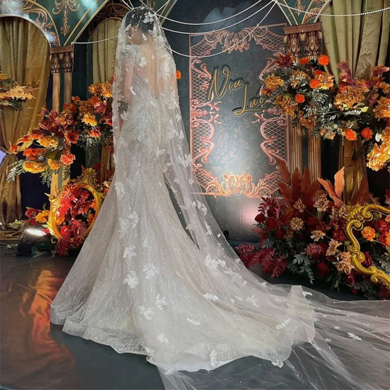 Short Sleeve Luxury Beading Lace Bridal Dress Court Train Shinny