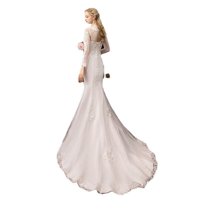 Long Sleeve Mermaid Wedding Dress Simple Lace Applique O-neck