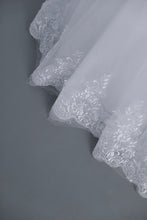 Load image into Gallery viewer, Off The Shoulder Plus Size Lace Wedding Dress Long Train Appliqes Pearls Bridal Tulle
