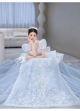 Load image into Gallery viewer, Snow Blue Princess Luxury Wedding Dress 2023 New O-neck Sexy Lace Up Applique Bridal Ball Gown Sweep
