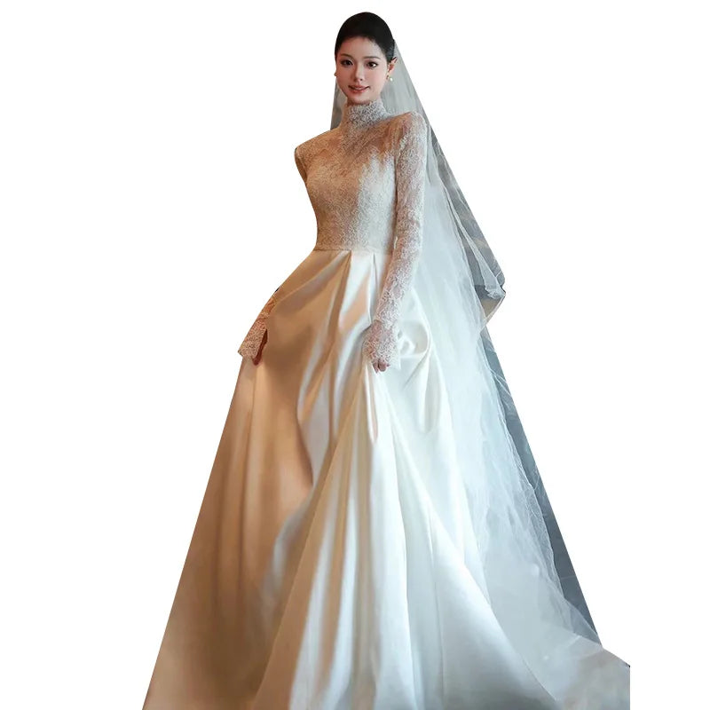 Simple Long Sleeve Wedding Dresses Elegant Lace Appliques Bridal Dress Court Train