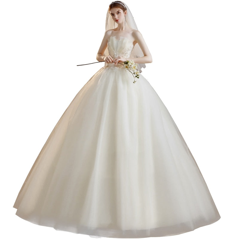 Elegant Strapless Wedding Dress Tulle Applique Lace Up Bridal Dress
