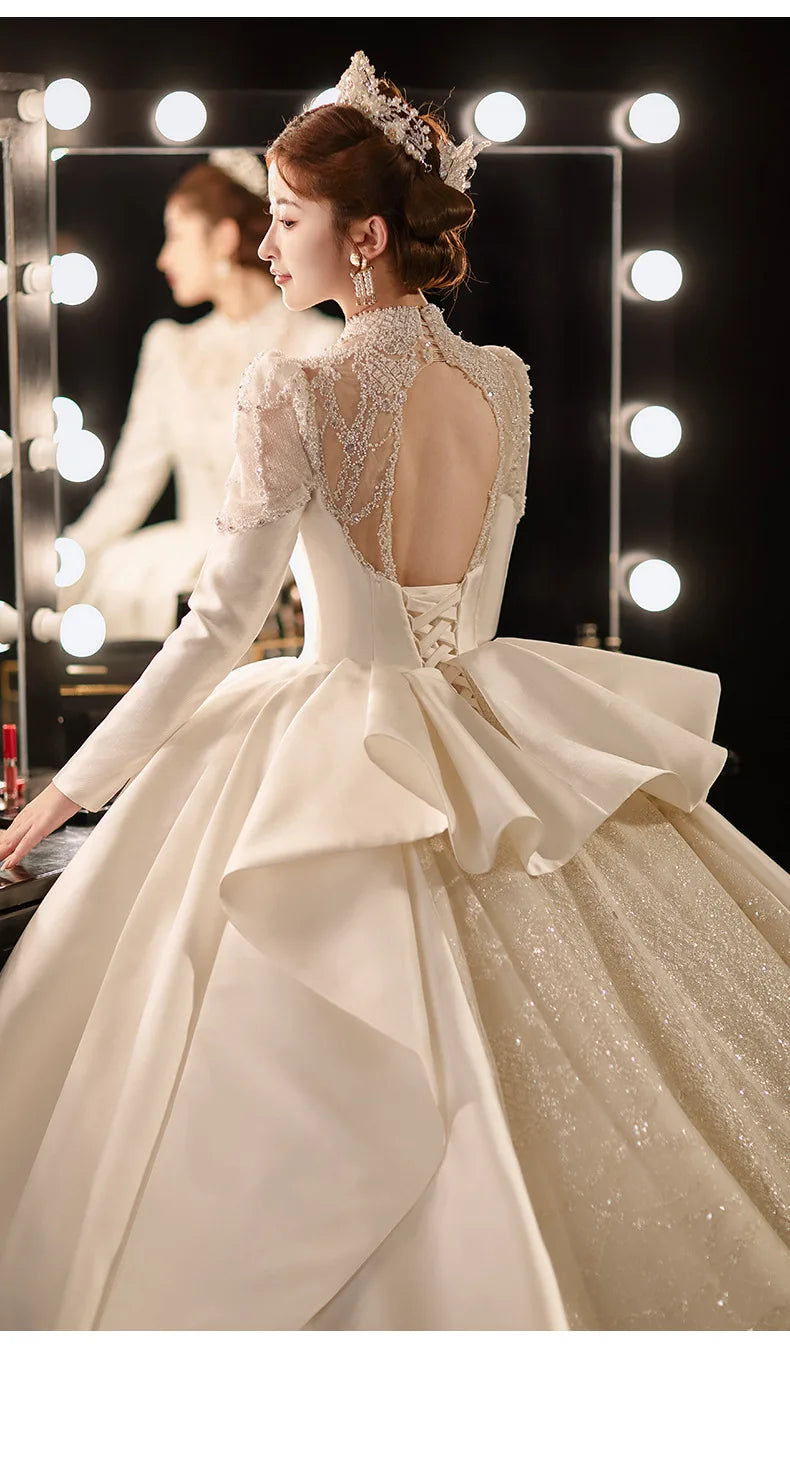 Exquisite Vintage Wedding Dress Long Sleeve Lace Up Floor-length Beading Bridal Gown