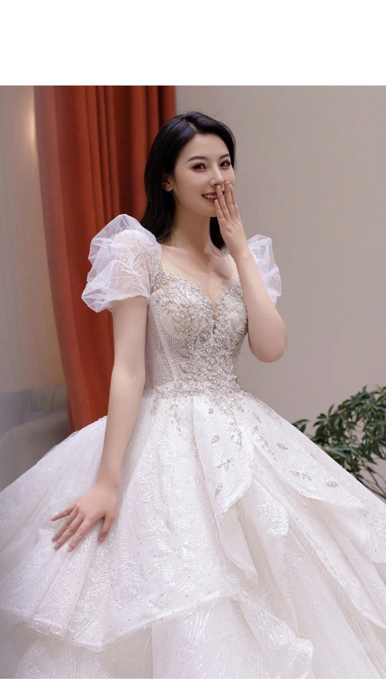 Embroidery Beaded Bubble Sleeveless Princess Wedding Gown
