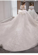 Load image into Gallery viewer, Short Puff Sleeve Bridal Embroidered Organza And Tulle Sweetheart Heart Lace Wedding Gowns
