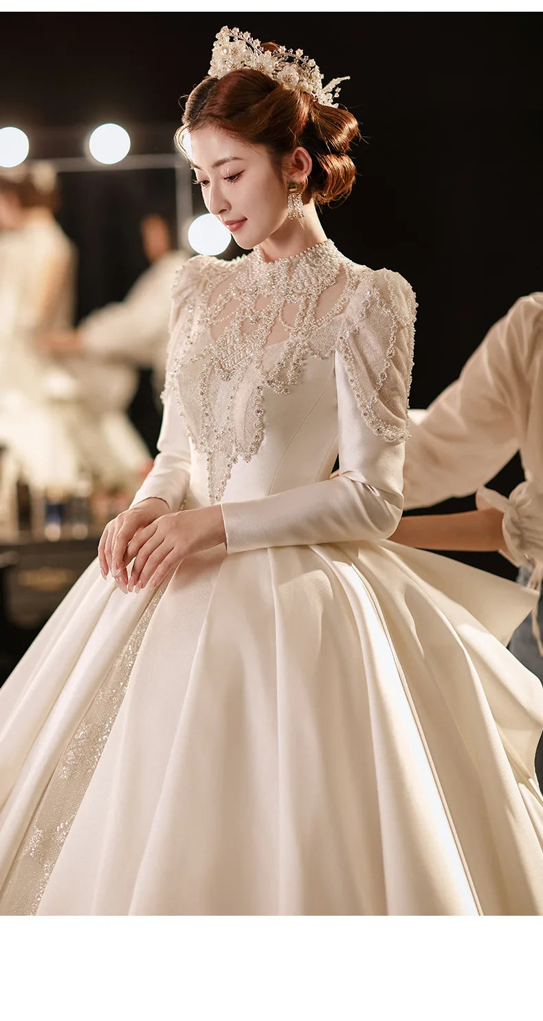 Exquisite Vintage Wedding Dress Long Sleeve Lace Up Floor-length Beading Bridal Gown